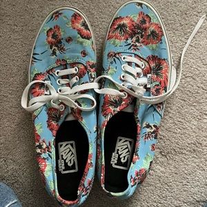 STAR WARS LIMITED EDITION VANS Size 10